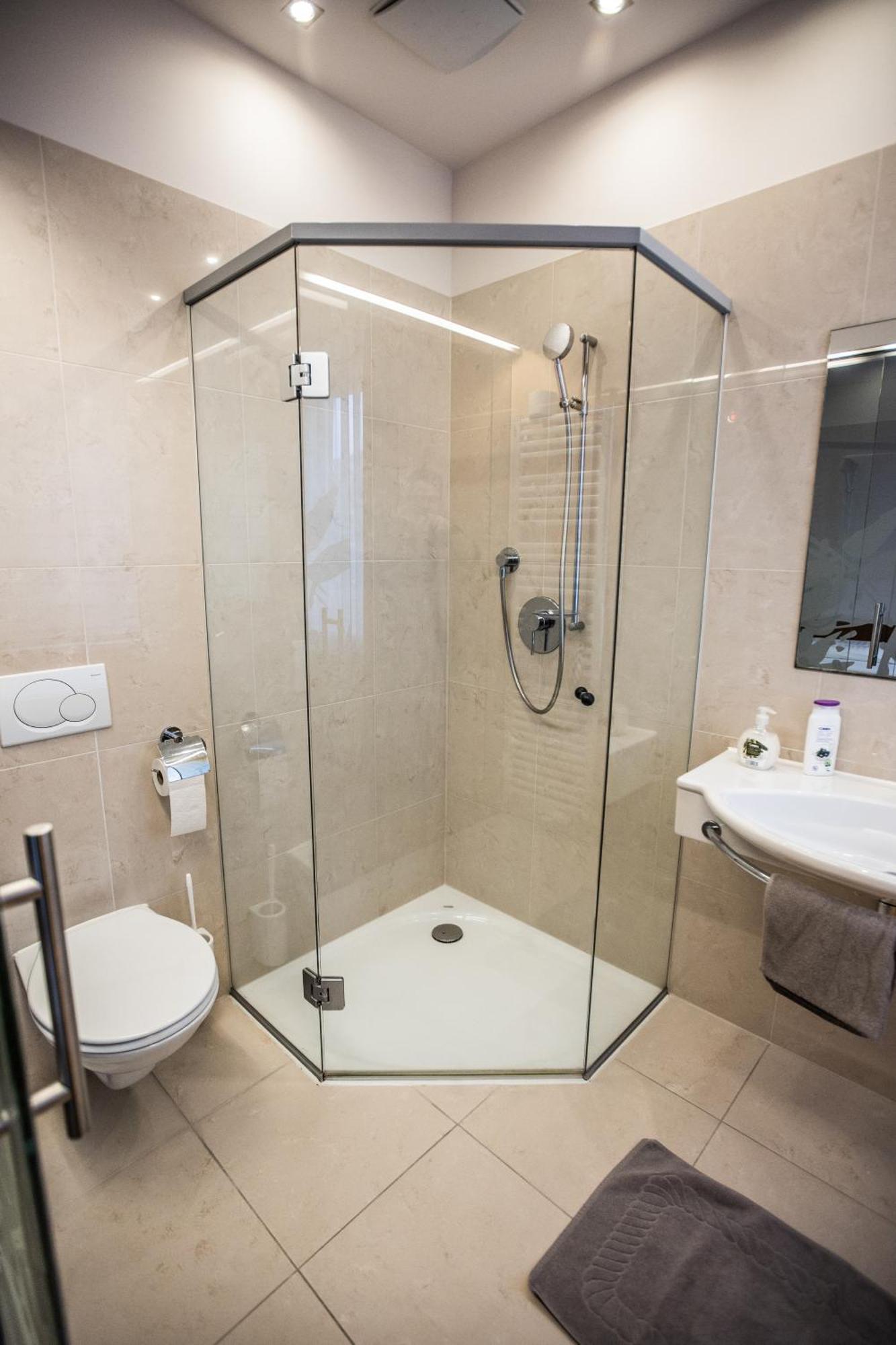 באד שאלנבאך Hotel Stadt Wien מראה חיצוני תמונה